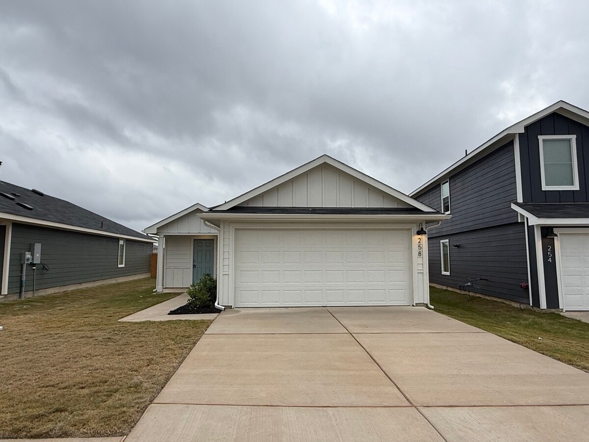 Photo - 258 Bull Lake Cir