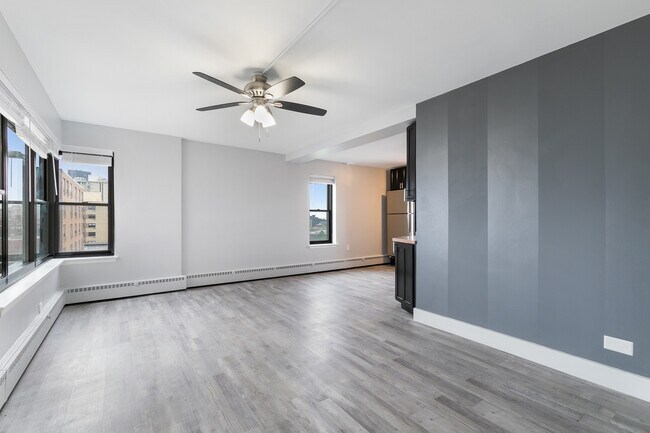 Photo - 5858 N Sheridan Rd Unit 808