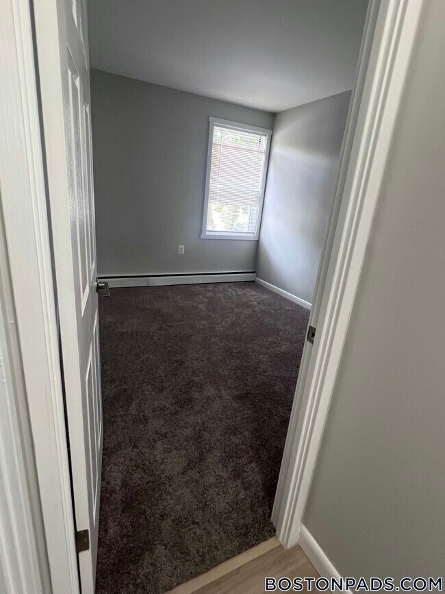 Photo - 5 Bronsdon St Unit E