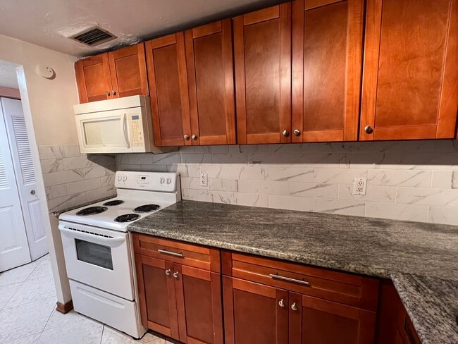 Photo - 7745 SW 86th St Unit D 123