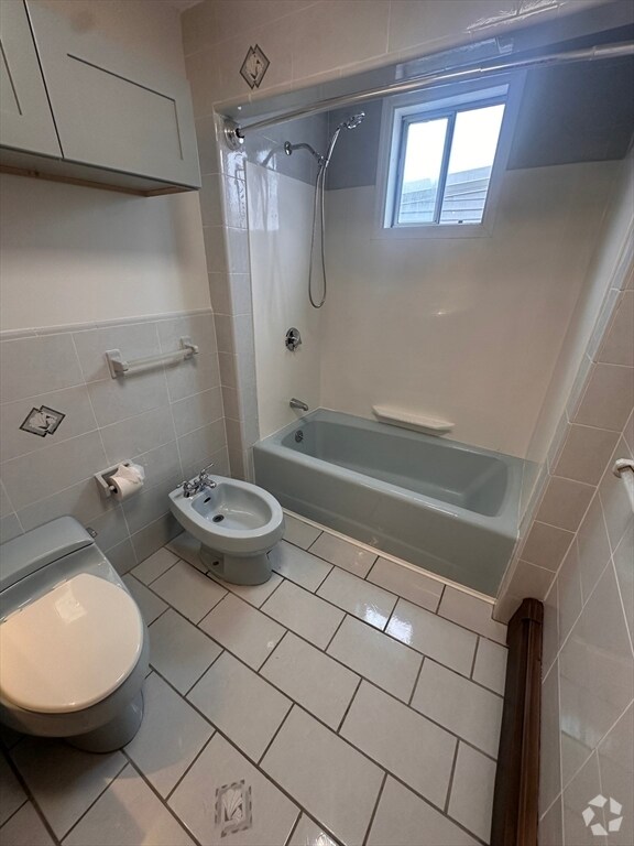 Building Photo - 253 Elm St Unit 3 Rental