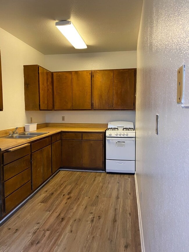 Photo - 461 W Colorado St Unit 461 #09