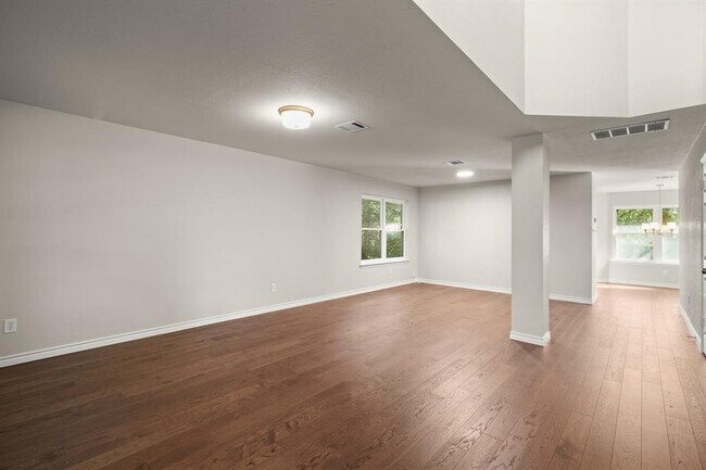 Photo - 17841 Park Valley Dr