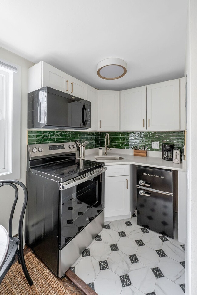 Photo - 113 S Henry St Unidad SI ID1468341P