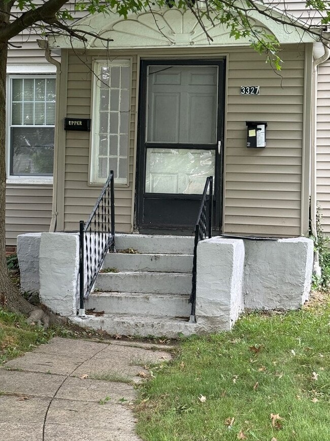 Photo - 3327 Yorkshire Rd Unit UP