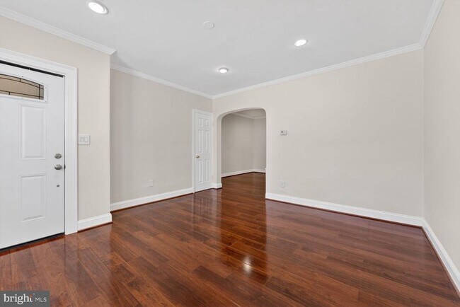 Photo - 1618 18th St SE Unidad 1