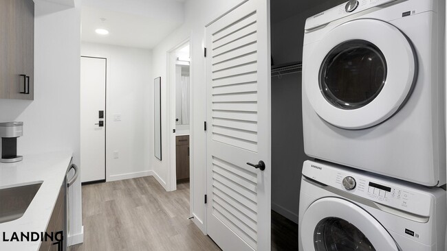 Photo - 8511 15th Ave NW Unidad 326