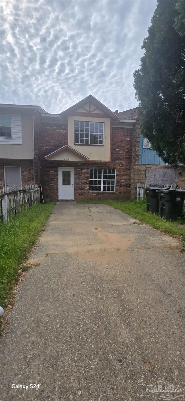 Photo - 4245 Erres Blvd House