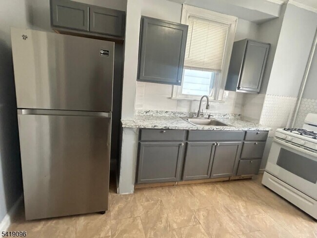 Photo - 329 Columbia Ave