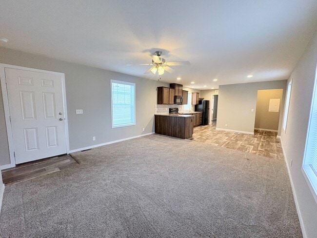 Photo - 10610 State Rte 762