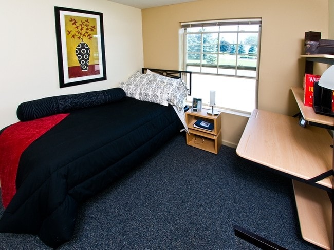 Photo - Park Place Student Housing