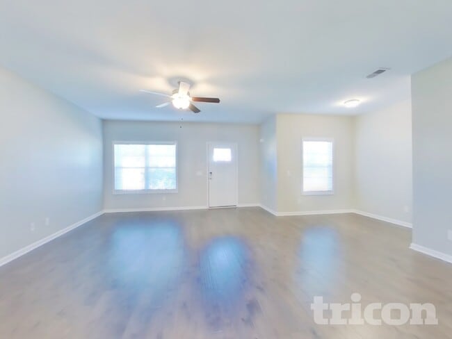 Photo - 938 Beverly Ct