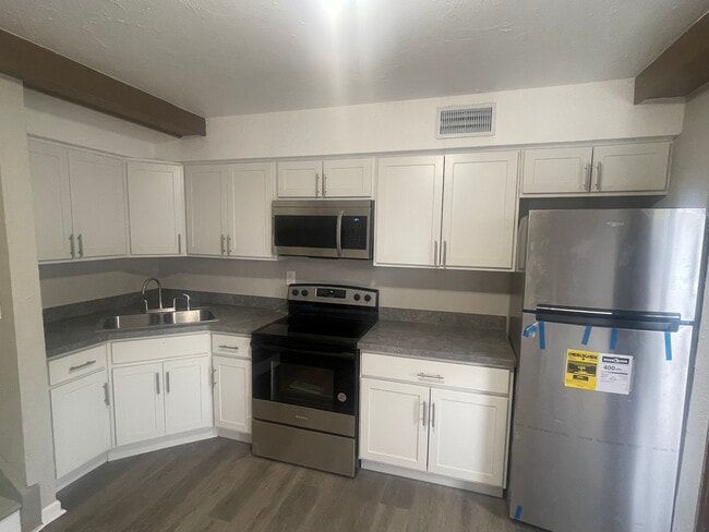 Kitchen - 8895 N Swan Rd House Unit A