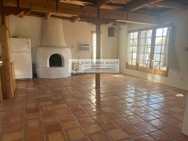 Photo - 2747 S Kinney Rd