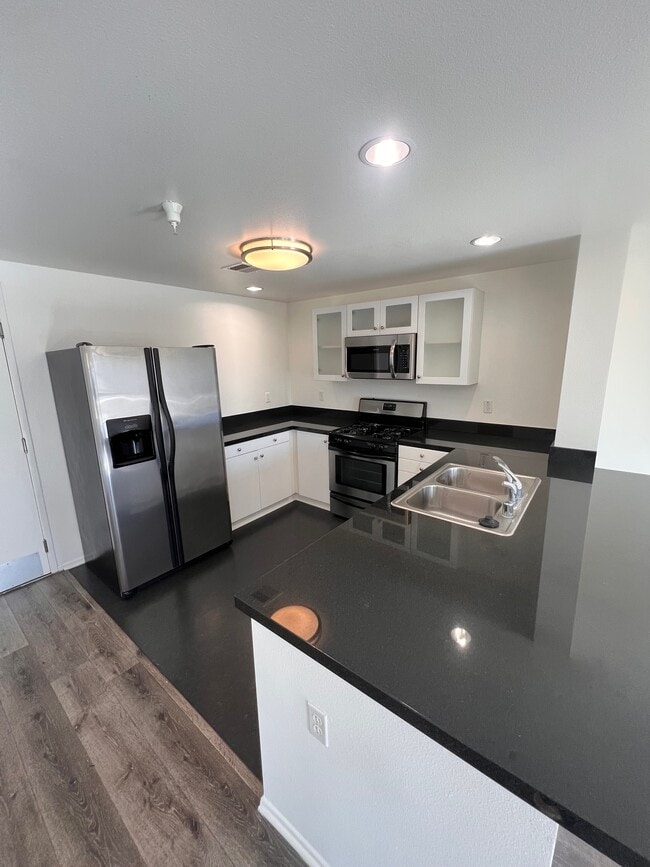 Photo - Bixel at Fifth