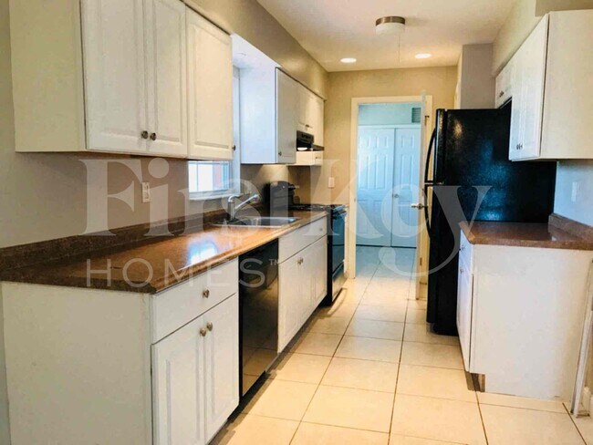 Photo - 112 Stafford Pl