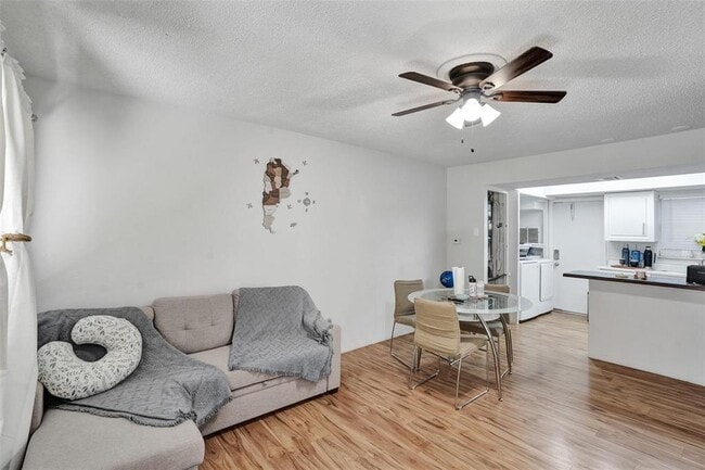 Photo - 4240 NW 21st Ave Unit 1