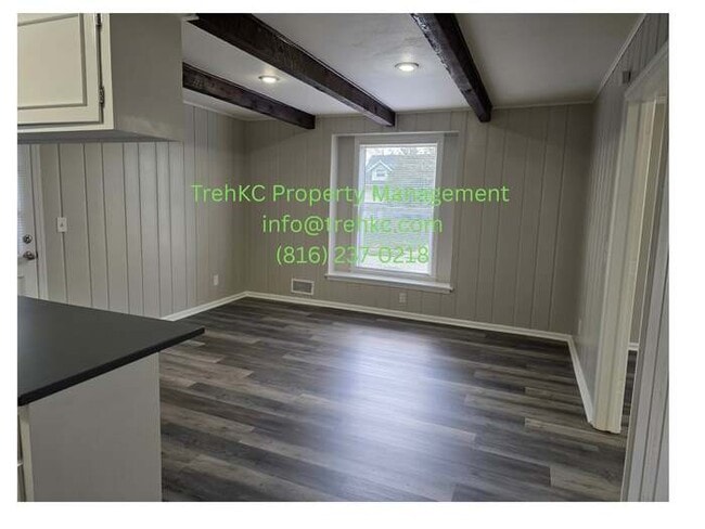 Photo - 1860 E 76th St