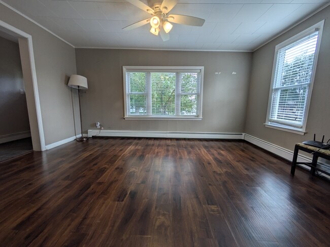 Photo - 202 E Wilson St