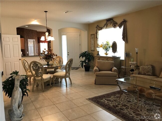 Building Photo - 1716 W Lago Lp Rental