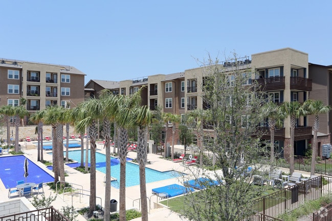 Photo - The Vance at Huebner Oaks