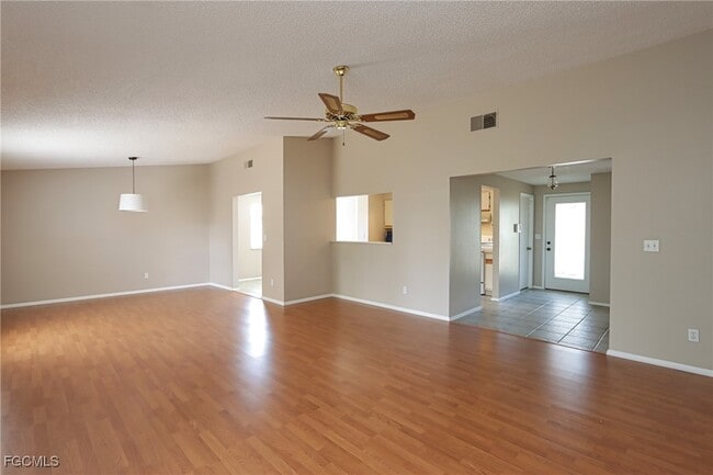 Photo - 7188 Bucknell Dr