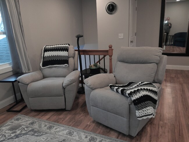 Photo - 15423 Trillium Cir