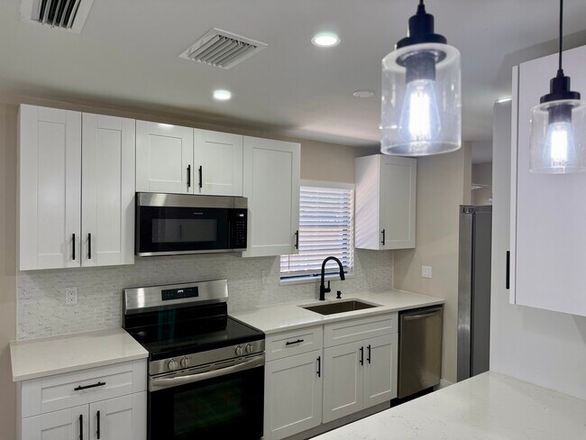 Photo - 7502 Culver Ln