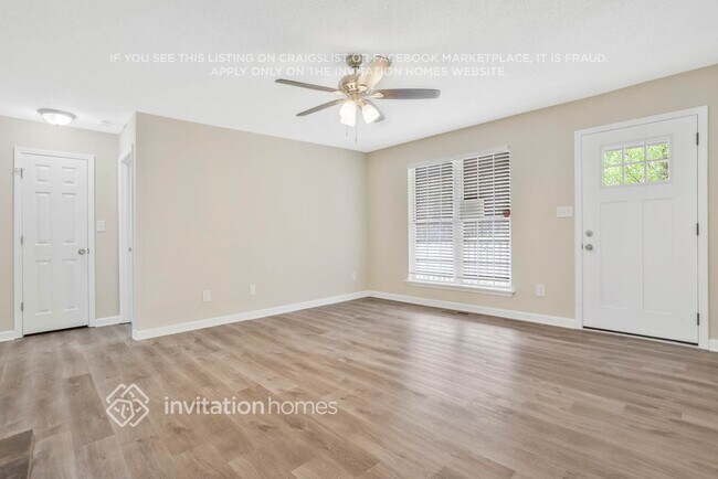 Photo - 282 Seals Dr