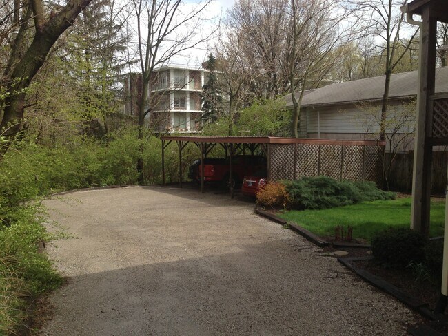 Photo - 301 S 9th St Unit Apt #2