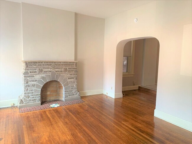 Building Photo - 1077 S Taylor Ave Unit 1077-1F S Taylor