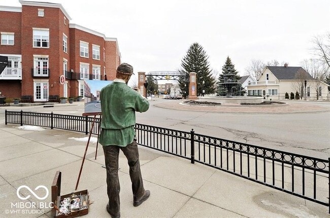 Photo - 420 W Main St