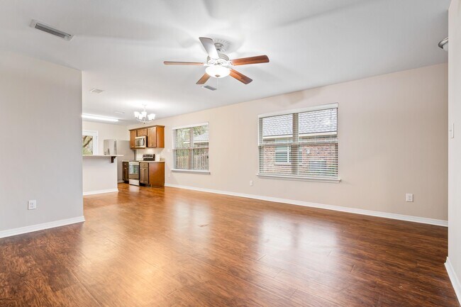 Photo - 3836 Chesterfield Ln