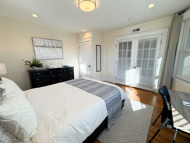 Photo - 30 Clay St Unit 3