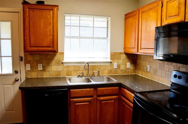 Photo - 7 States Ave