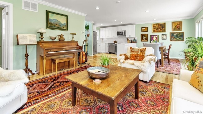 Photo - 25 Mitchell Rd Unit 3