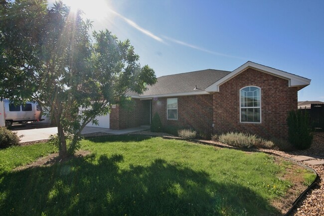Photo - Stunning 3 Bed Brick Home! Zia School District !