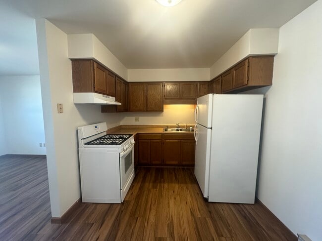 Photo - 1740 S Broad St Unit B