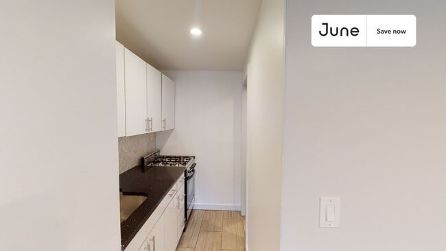 Photo - 534 E 14th St Unit 14