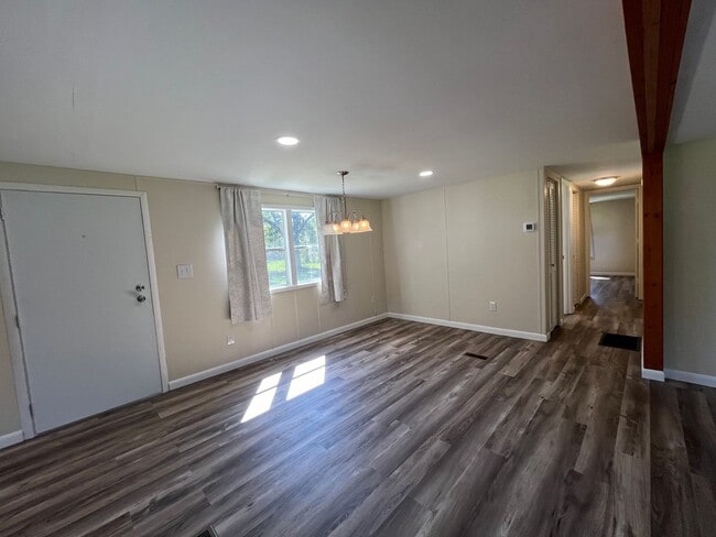 Photo - Nicely Remodeled 2 Bedroom, 1 Bathroom Manufactured home on 1 acre