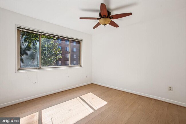 Photo - 3900 Tunlaw Rd NW Unit 509