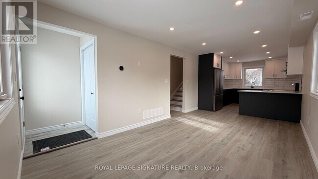 Photo - 119 Wellington St