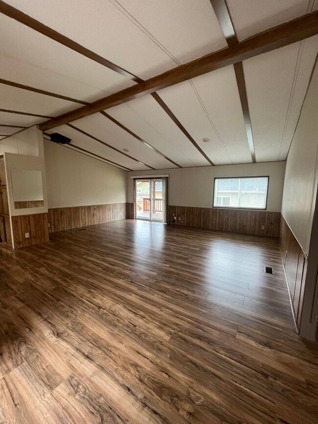 Photo - 3-Bedroom 2-Bathroom home with HUGE Shop in Cedar Flats