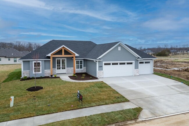 Exquisite brand new home located in The Br... - Exquisite brand new home located in The Br...