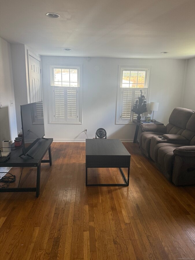 Photo - 1347 E Main St