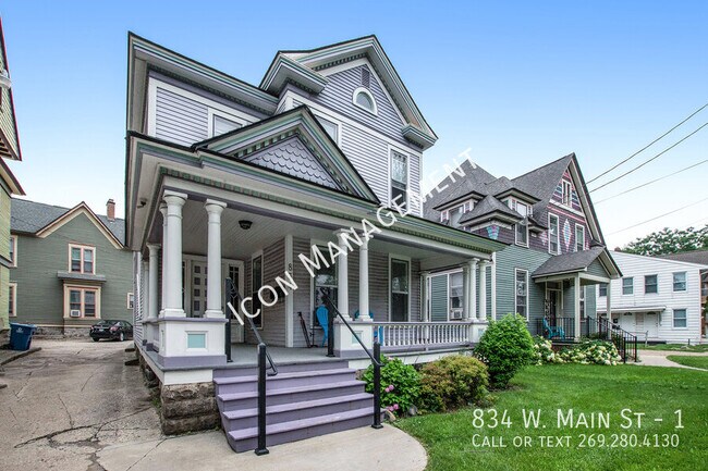 834 W Main St Unit 1