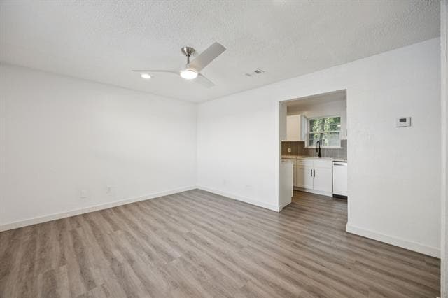 Photo - 809 W Broadus St