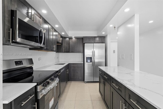 Photo - 20505 E Country Club Dr Unit 1938