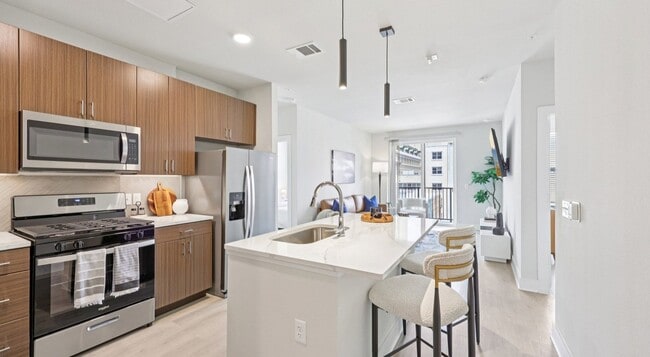 Photo - 2013 Jackson St Unit 220