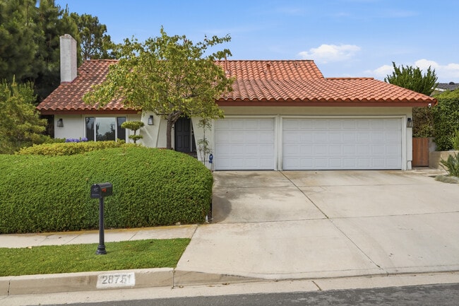 Photo - 28751 King Arthur Ct